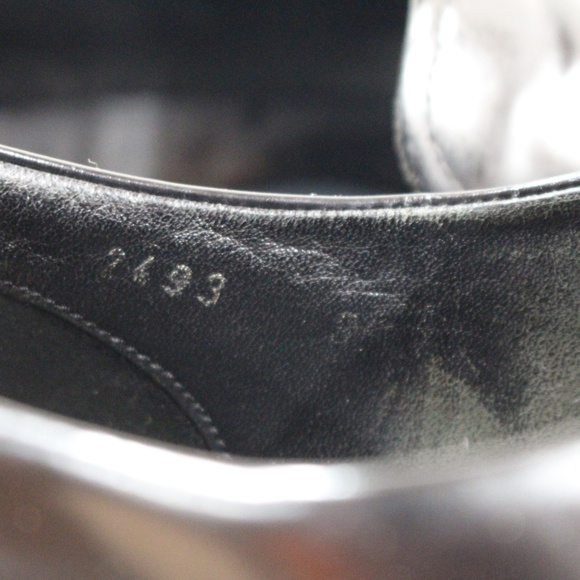 Prada Loafers Perforated Design - Picture 5 of 7